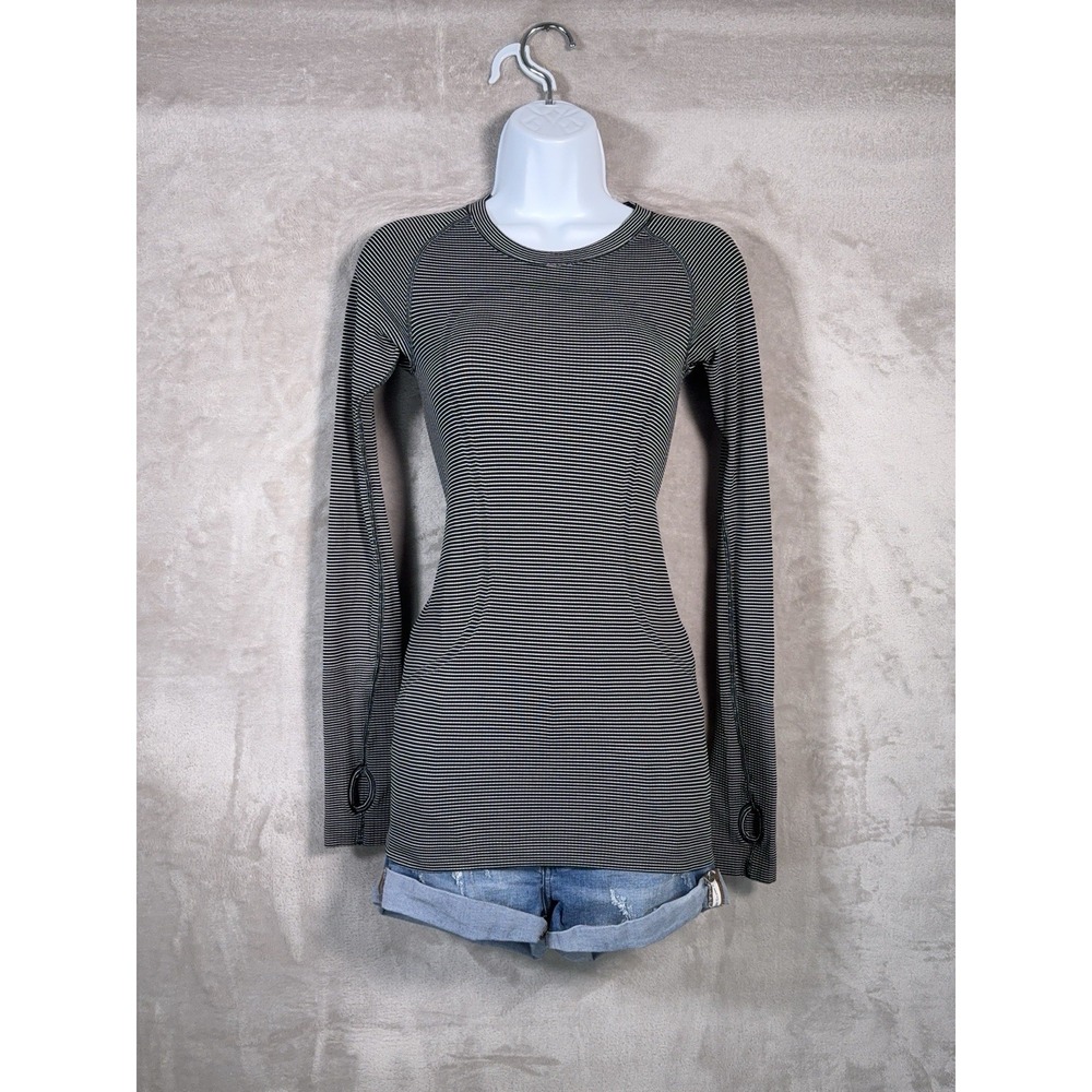 Lululemon Swiftly Tech Shirt Womens Size 4 Gray Striped Performance Train